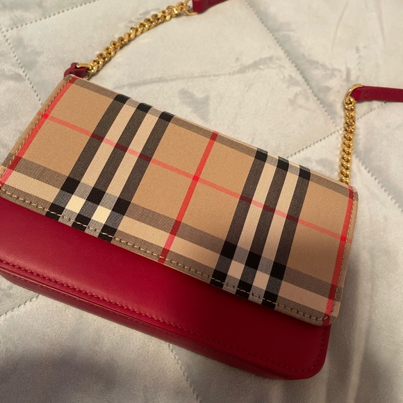 Burberry Purse - Picture 3 of 16